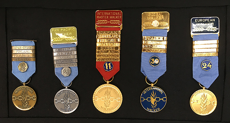 INTERNATIONAL WALKERメダル